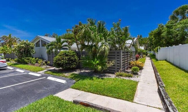 Photo - 1801 S US Hwy 1 Unidad 6c