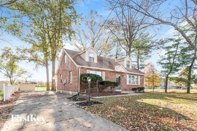 Photo - 890 Prigge Rd