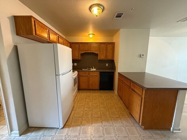 Photo - 1100 Lansberry Ct Unit # B