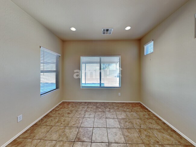 Photo - 683 S 221st Dr