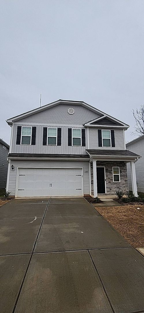 Building Photo - Stunning 4-bedroom, 2.5-bathroom home located in the vibrant city of Charlotte, NC.