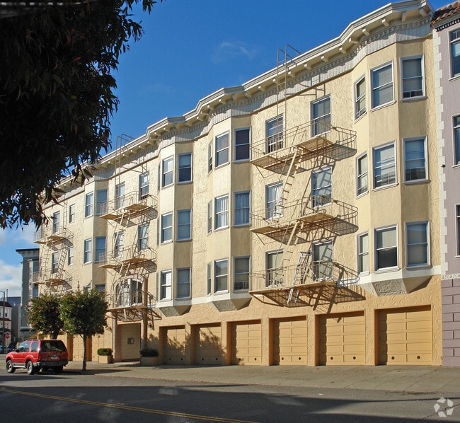 101 Cervantes Blvd