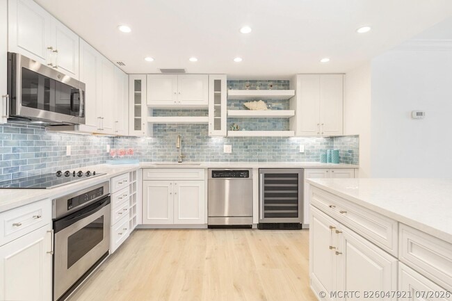 354 Chilean Ave Unit 6c