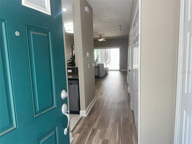 Photo - 887 NW 21st Ave