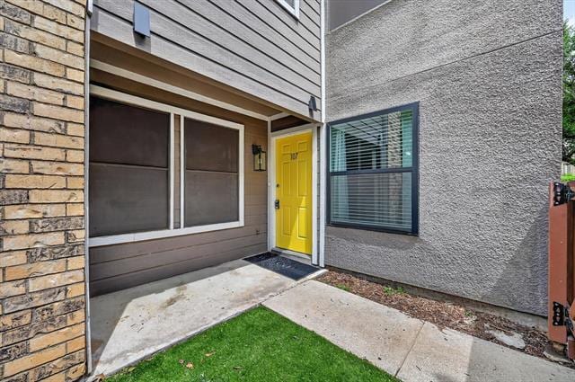 Building Photo - 9170 Forest Ln Unit 107