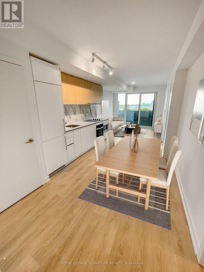 Photo - 1100 Sheppard Ave W Unit 636