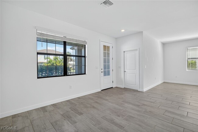 Photo - 11484 Canopy Loop