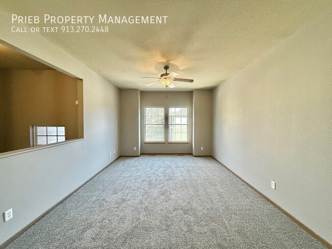 Photo - 805 S Woodson Ct