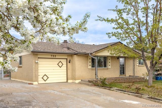 Photo - 755 Braun St