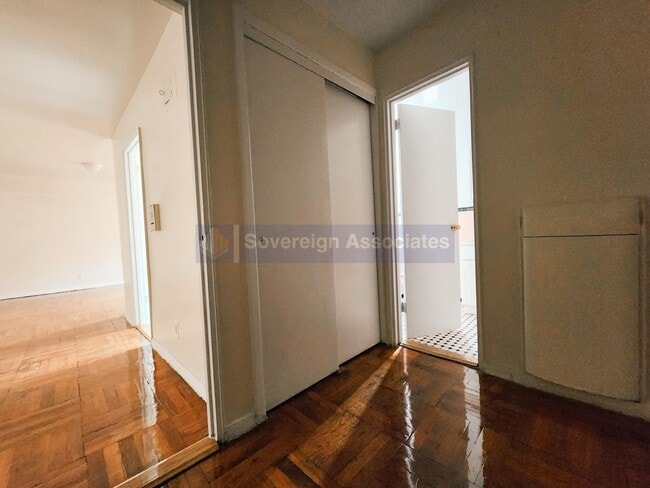 Photo - 525-527 Riverdale Avenue Unit 6U