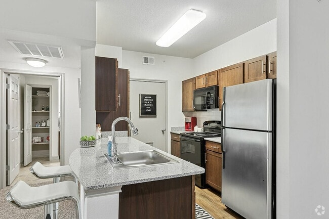 Building Photo - Waller Creekside Rental