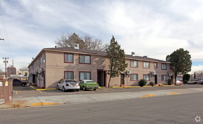 La Plata Manor - La Plata Manor