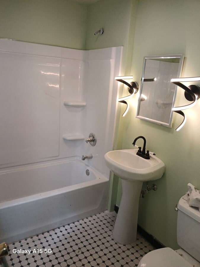 Photo - 408-410-410 S Madison St Unit Madison 408 (North Apartment)