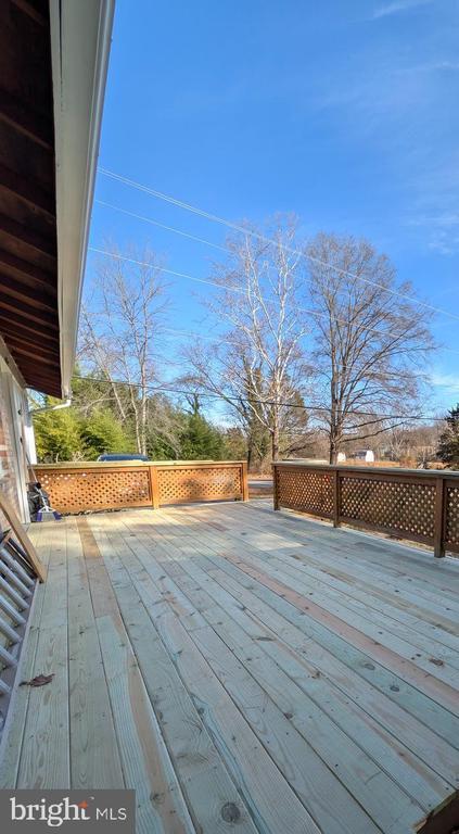 Photo - 8105 Devlin Rd