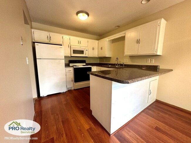 Photo - 3 Bedroom Home in Maple Grove