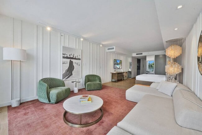 Building Photo - 2201 Collins Ave Rental