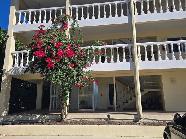 Photo - 60 Venetian Dr Unit 203a