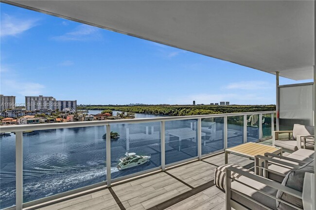 Photo - 400 Sunny Isles Blvd Unidad 907