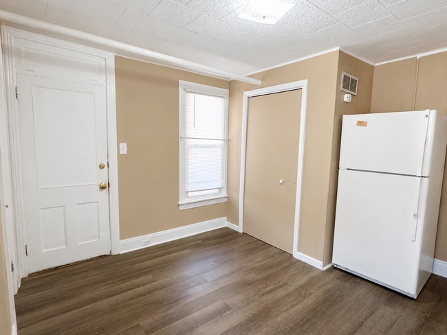 Photo - 209 Reno Ave Unit 209 Reno Avenue  2