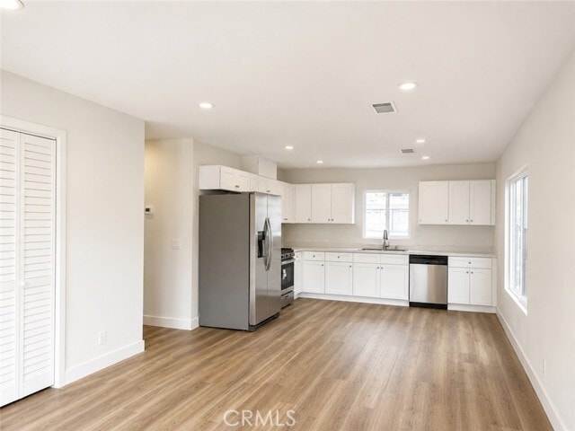 Building Photo - 1040 El Camino Dr Unit E