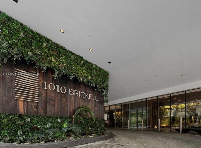 Photo - 1010 Brickell Ave Unit 2410