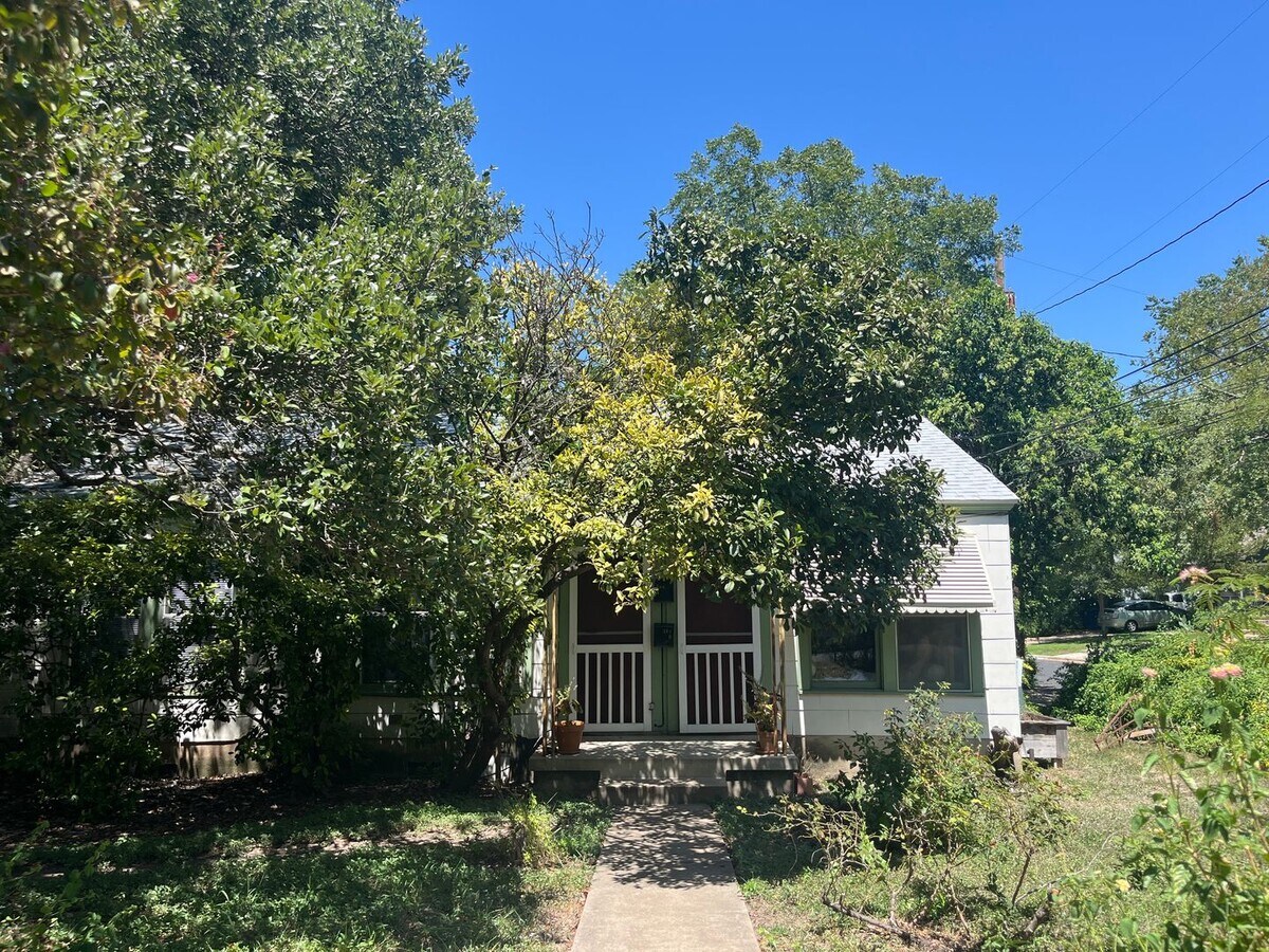 Fairview Properties - Fairview Properties Apartment Unit 304 Park Lane  A