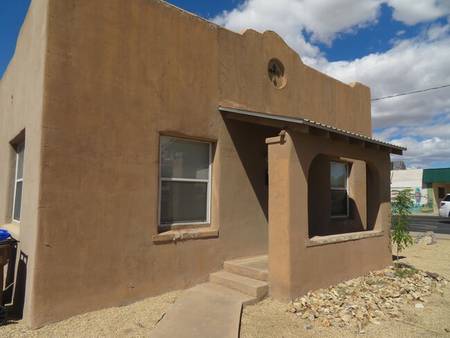 Clean 2 Bedrooms 1 Bath Close to NMSU - Clean 2 Bedrooms 1 Bath Close to NMSU Casa