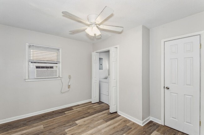 Photo - Cozy Home!! Only a few minutes from the downtown area!