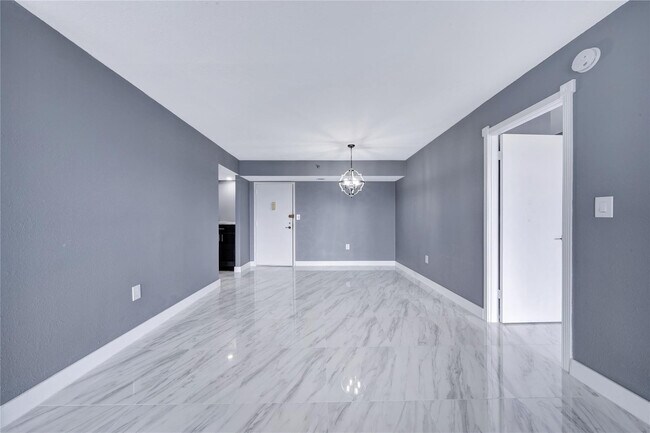 Photo - 1100 St Charles Pl Unit 708