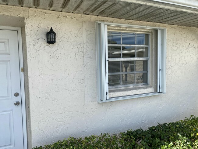 Photo - 442 Franconia Cir