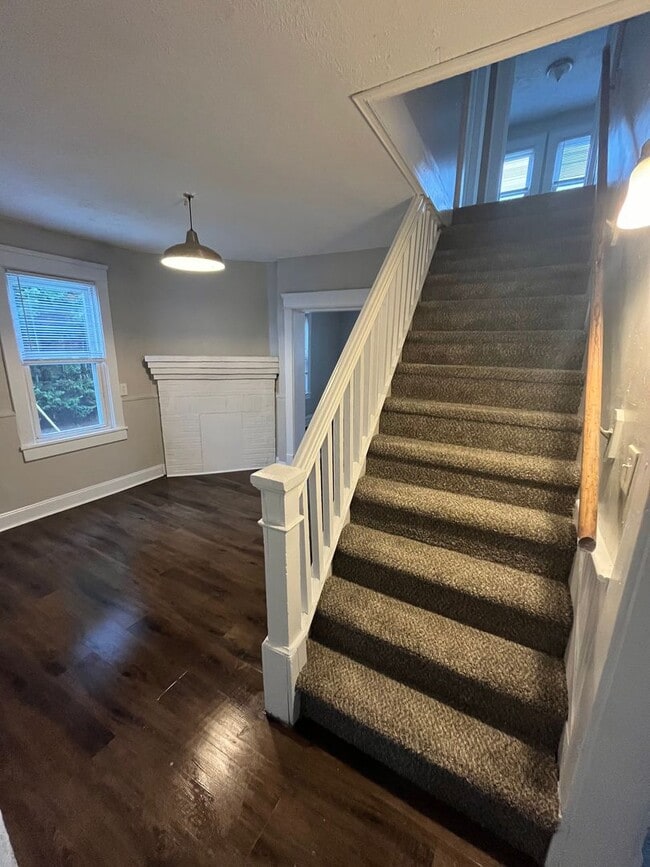 Photo - Spacious 3-Bedroom Home with Basement – Available NOW! – $1400/month