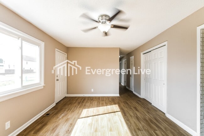 Photo - 1933 Slone Ave