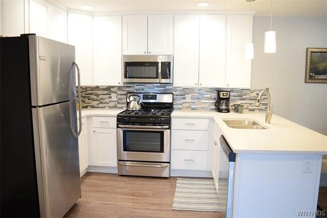 Photo - 6626 Erie Rd