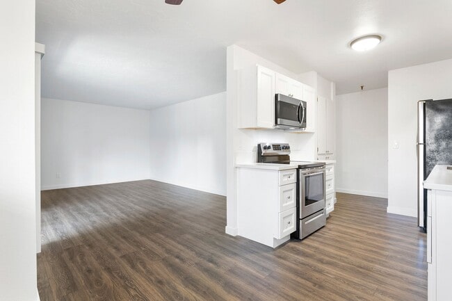 Photo - Sheri-Hill Apartments