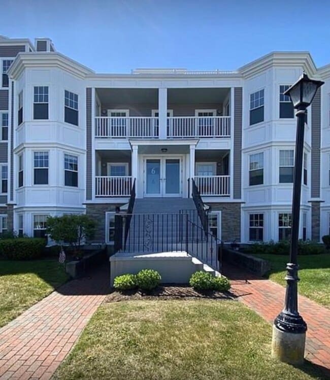 Photo - 15 Park Ave Condo Unit 211