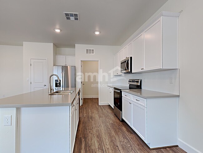 Photo - 6006 Theodore St