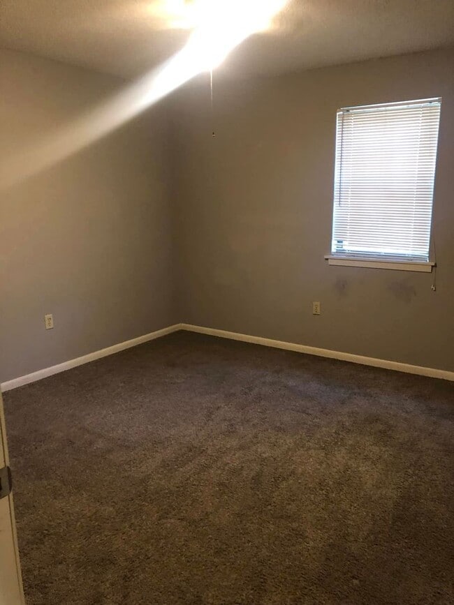 Photo - 23 Hartwell Pl