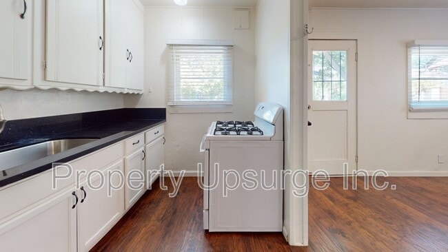 Photo - 650 Bird St Unit 4