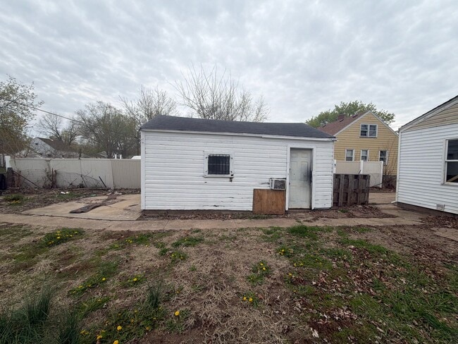 Photo - 1604 S Kneer Ave