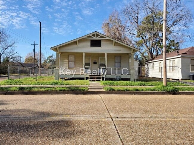 Building Photo - ****201 North 16th street - Alexandria MOV... Rental