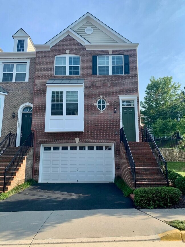 Photo - 20284 Center Brook Square