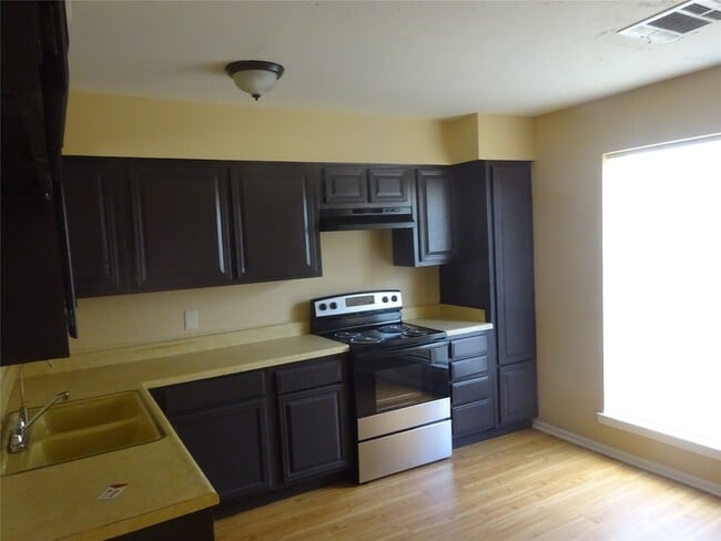 Photo - 7411 Bahia Ln