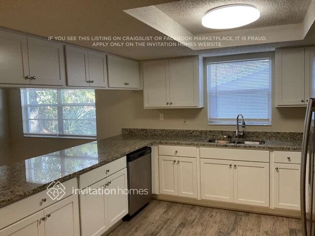 Photo - 8721 Schrader Blvd