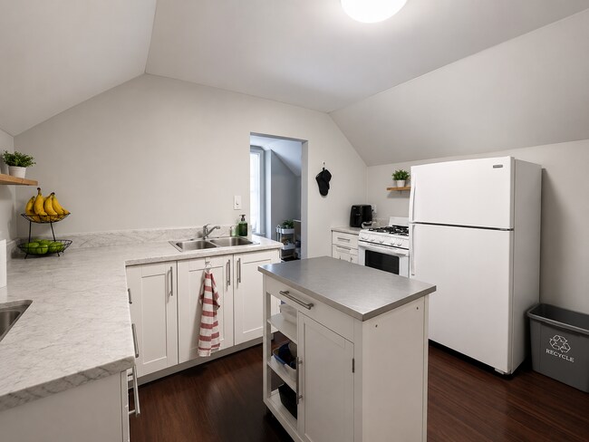 Photo - 406 Barrie St Unit 406-3