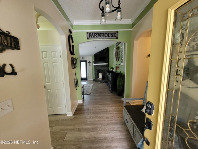 Photo - 906 County Rd 217