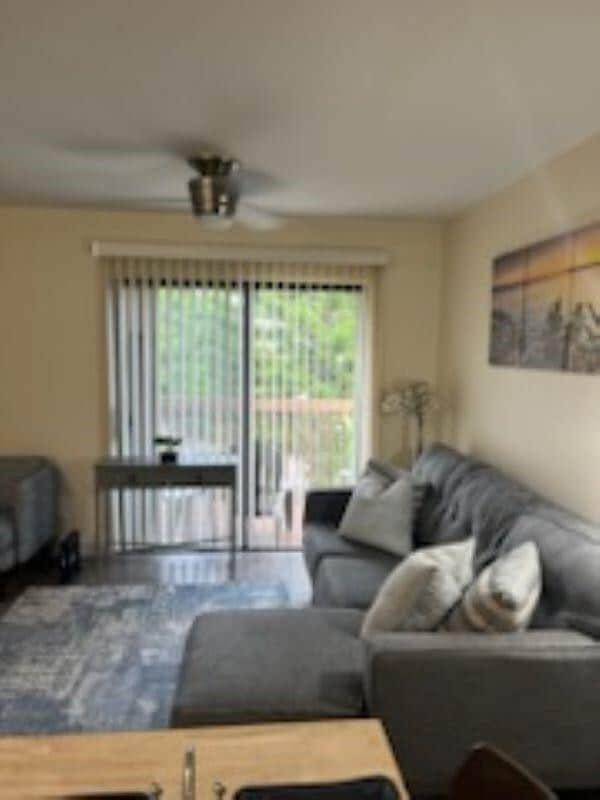 Photo - 629 Executive Center Dr Unit J204