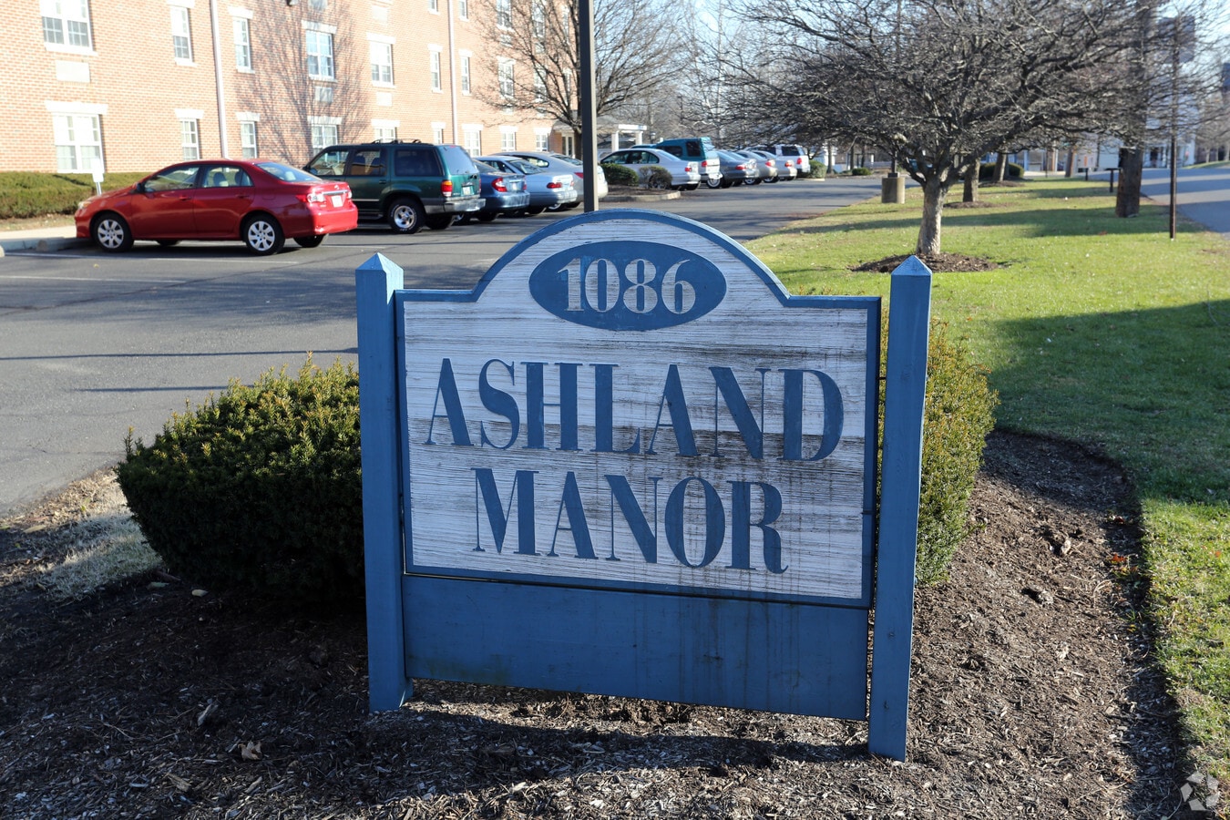 Photo - Ashland Manor