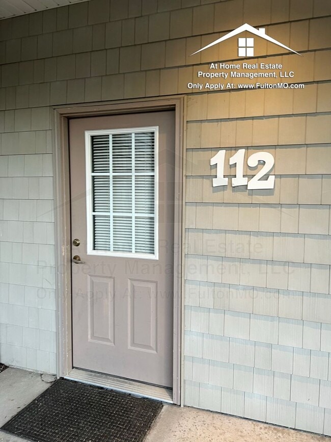 Building Photo - 2606 N Bluff St Unit 2606-112 North Bluff Street