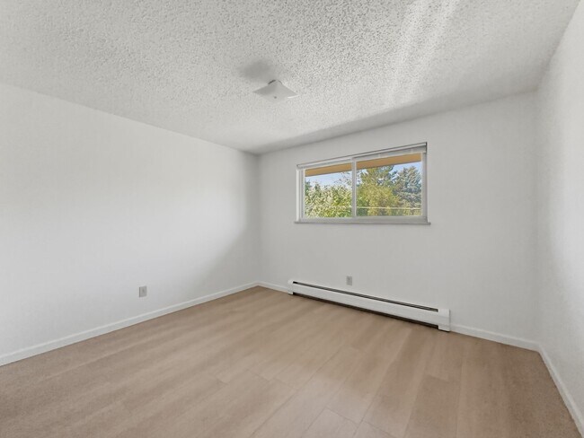 Simms Street 6155