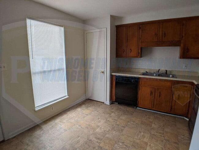Photo - 1640 Baltimore Dr Unit Apartment C